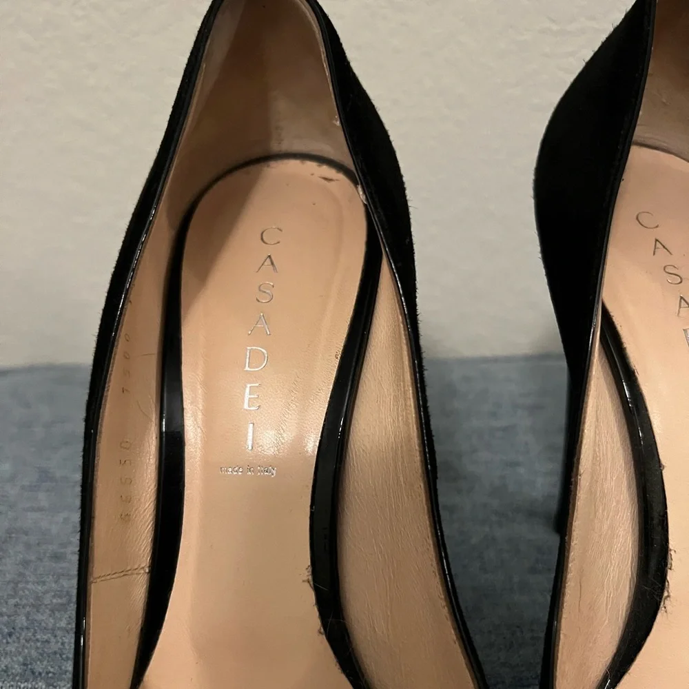 Black pumps - Picture 2 of 4